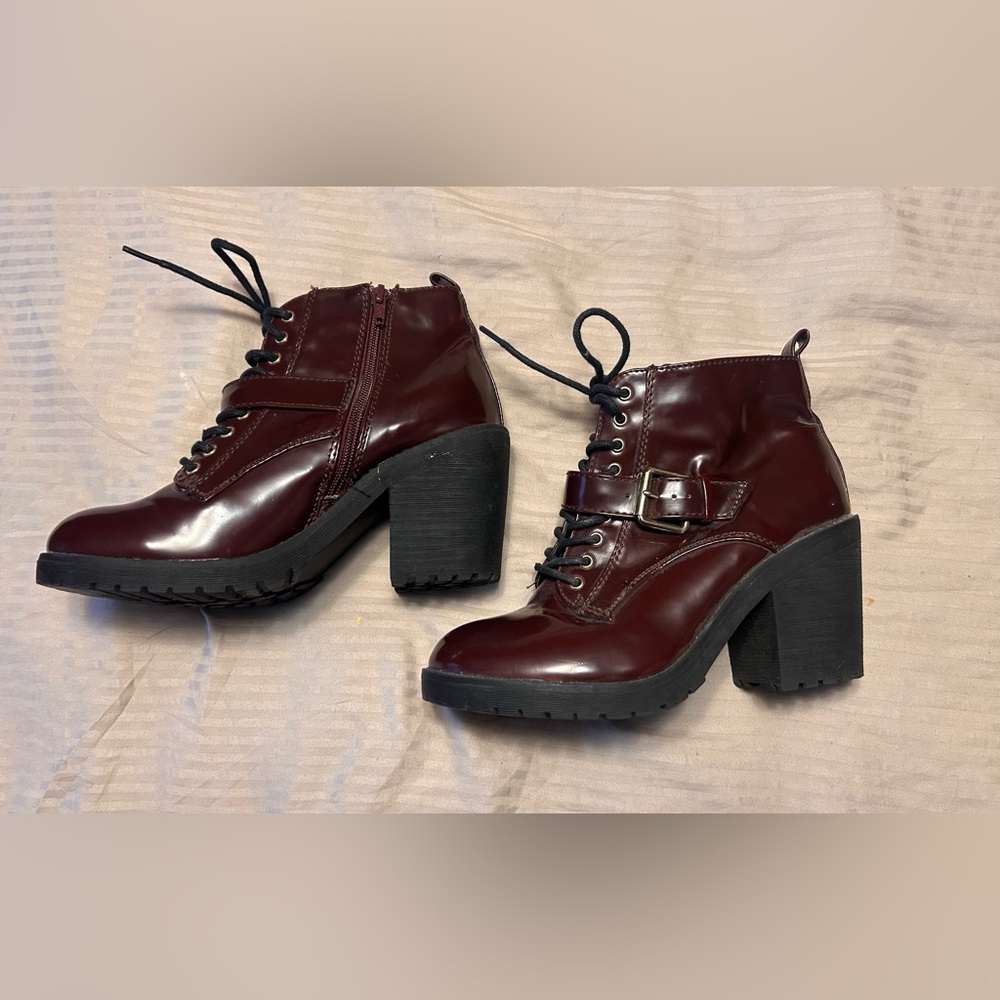 Brand new, MUDD Burgundy Ankle Boots, size 9